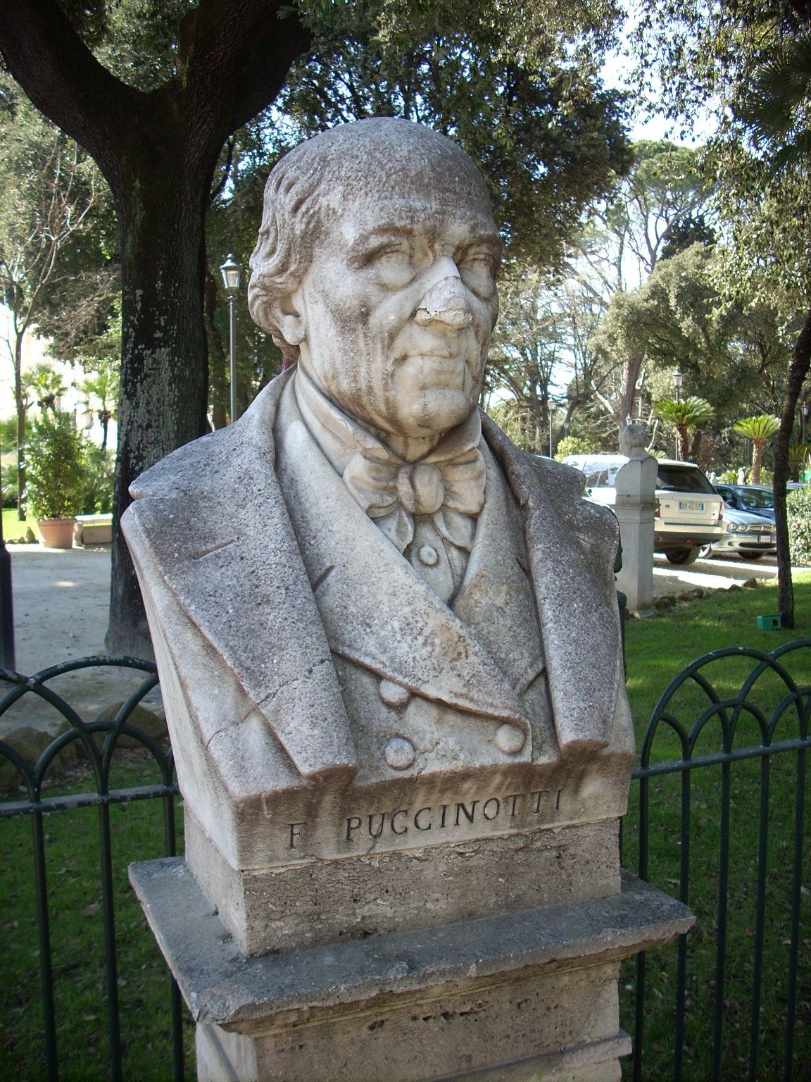 Francesco%20Puccinotti%27s%20bust%2C%20Pincio%2C%20Rome%20%285%29.JPG